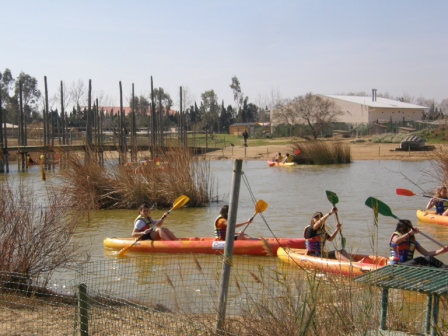 https://www.deltaventuraparckayakebro.com/kayak-escolares-descenso-rio-ebro-miravet-acbenifallet/ https://www.deltaventuraparckayakebro.com/kayak-escolares-descenso-rio-ebro-miravet-acbenifallet/