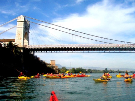 kayak-piragua-escolares-rio-ebro-laguna-y-rutas-kayakebro-seguridad